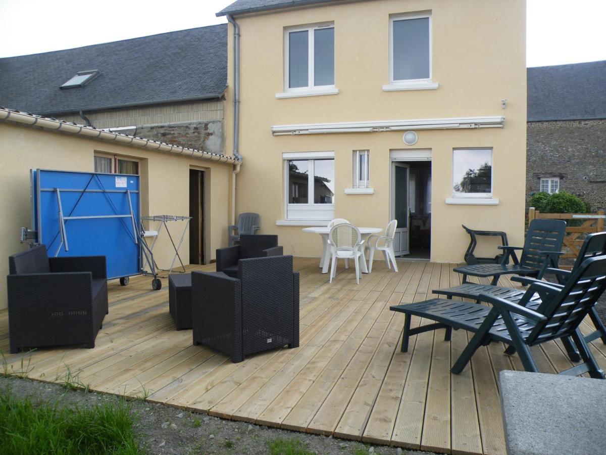Maison Au Calme A 10 Minute Du Mont Saint Michel Courtils Exterior photo